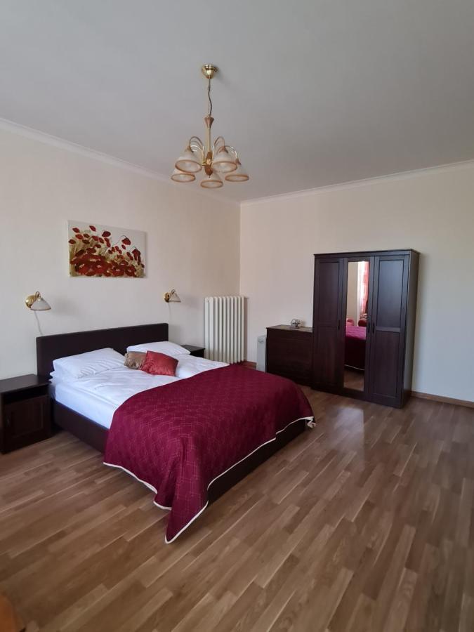 Lacplesa Central Apartments Riga Kültér fotó