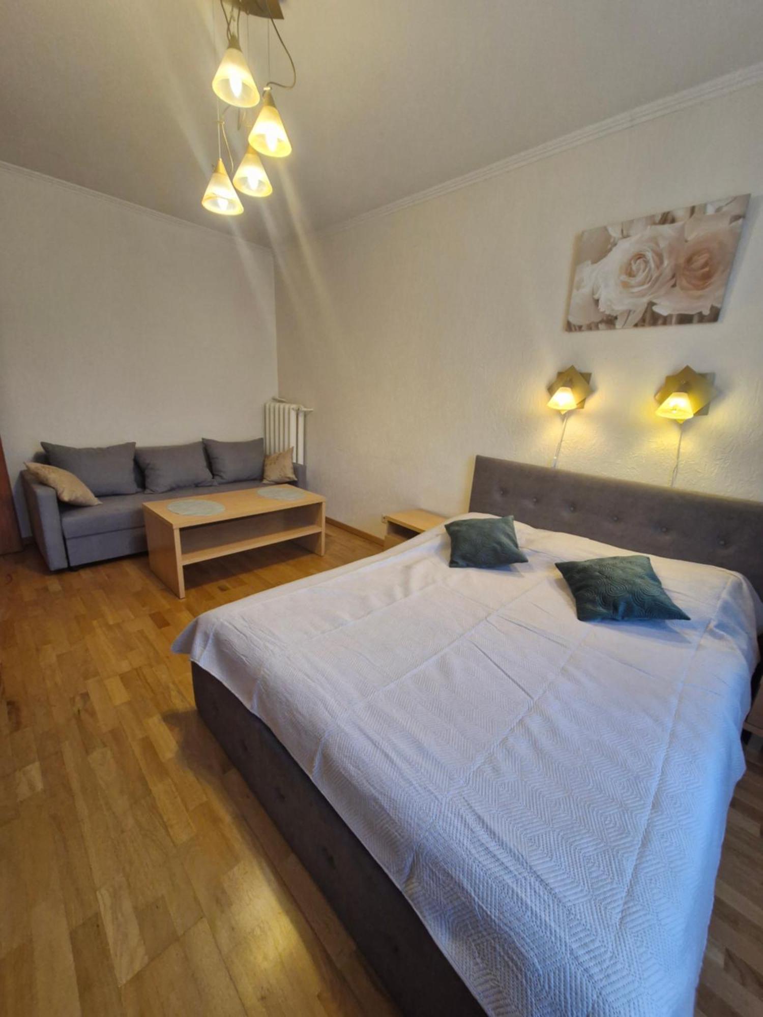 Lacplesa Central Apartments Riga Kültér fotó